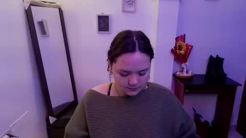 camila online show from March 19, 4:05 am