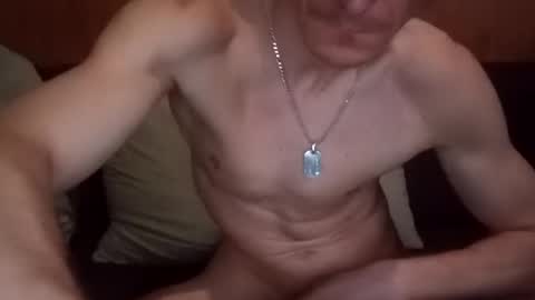 Snapshot of konrado789 chatting on March 10, 12:59 am konrado789 online show from March 10, 12:59 am