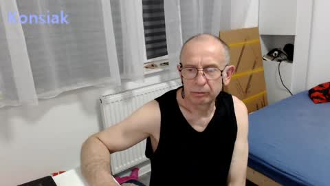 Snapshot of konsiak chatting on May 20, 7:09 pm Komsiak online show from May 20, 7:09 pm