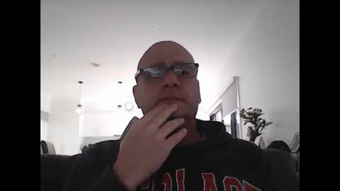 Snapshot of konsty17 chatting on October 16, 11:50 pm konsty17 online show from October 16, 11:50 pm