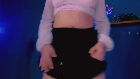 Snapshot of kora_cosmo chatting on March 3, 9:37 am shy Kora online show from March 3, 9:37 am