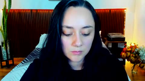 Snapshot of kora_shadow chatting on December 22, 7:55 pm Kora Shadow online show from December 22, 7:55 pm