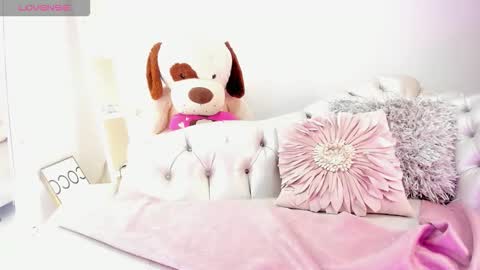 Koral Cuz online show from February 19, 4:36 pm