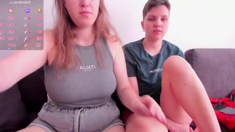 Snapshot of kortney_williams chatting on April 7, 4:29 pm Twiix online show from April 7, 4:29 pm