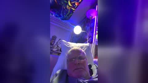Snapshot of korysmith568 chatting on April 24, 4:48 am korysmith568 online show from April 24, 4:48 am