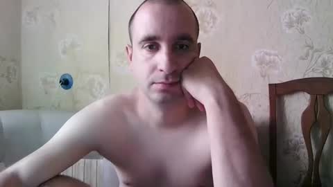 Snapshot of kostua31 chatting on October 12, 6:01 am kvg-1994 online show from October 12, 6:01 am
