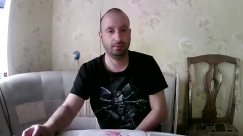Snapshot of kostua31 chatting on May 16, 5:26 am kvg-1994 online show from May 16, 5:26 am