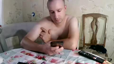 Snapshot of kostua31 chatting on July 25, 3:20 pm kvg-1994 online show from July 25, 3:20 pm