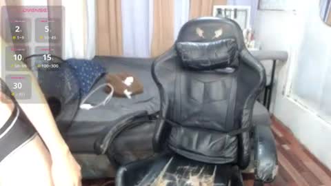Snapshot of kourtneyluv_ chatting on July 2, 6:08 am kourtneyluv online show from July 2, 6:08 am