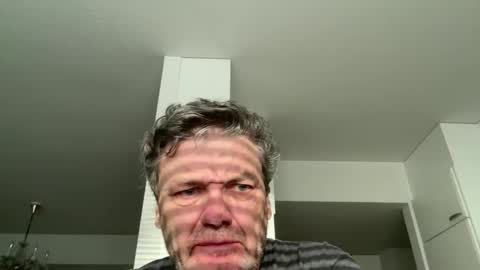 kovapoika online show from October 10, 2:49 pm