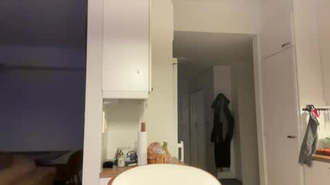 kovapoika online show from October 27, 4:55 pm