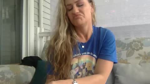 koyoteej online show from January 16, 1:58 pm