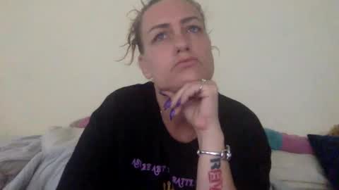 koyoteej online show from February 11, 6:22 pm