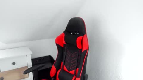 Snapshot of kozik1992 chatting on January 12, 8:08 am Bartek online show from January 12, 8:08 am