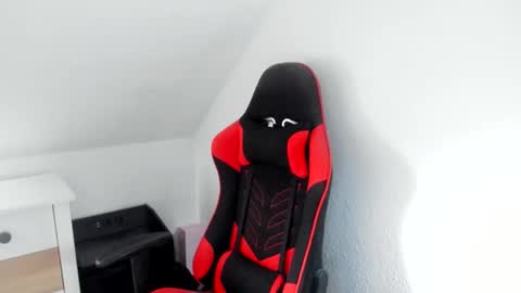 Snapshot of kozik1992 chatting on January 17, 9:14 am Bartek online show from January 17, 9:14 am