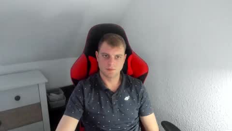 Snapshot of kozik1992 chatting on February 1, 3:54 pm Bartek online show from February 1, 3:54 pm