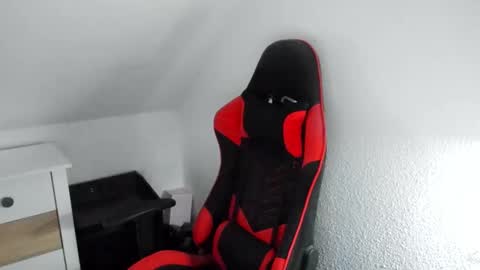 Snapshot of kozik1992 chatting on February 24, 7:06 am Bartek online show from February 24, 7:06 am