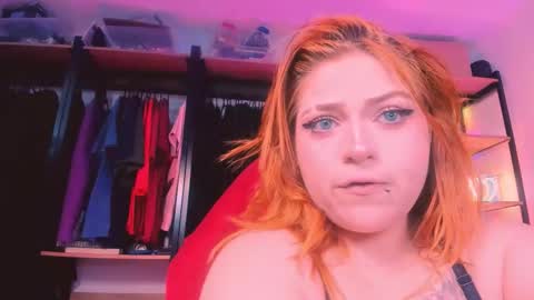 Khloe online show from March 22, 11:30 pm