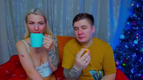 Snapshot of kratoslisandra chatting on January 11, 12:22 am Lisandra online show from January 11, 12:22 am