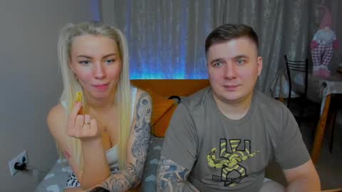 Snapshot of kratoslisandra chatting on January 18, 12:35 am Lisandra online show from January 18, 12:35 am