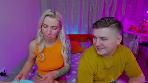 Snapshot of kratoslisandra chatting on January 21, 12:36 am Lisandra online show from January 21, 12:36 am