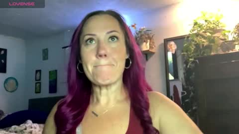 kreamyk420 online show from February 20, 9:59 pm