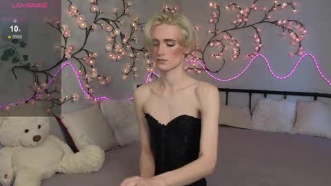 Kris online show from March 28, 9:53 am