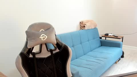 krishort online show from December 10, 10:38 am