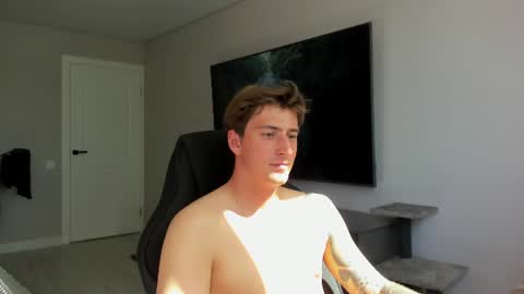 Snapshot of krishort chatting on June 22, 12:35 pm krishort online show from June 22, 12:35 pm
