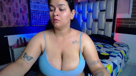 kriss_sweetboobs online show from February 1, 12:04 pm