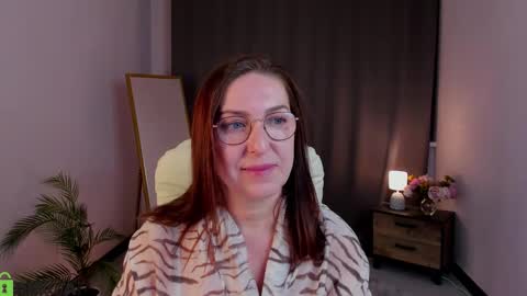 Snapshot of kriss_tean chatting on February 24, 4:32 am Kris online show from February 24, 4:32 am