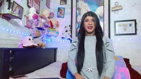 krisstal703358 online show from January 13, 5:02 am