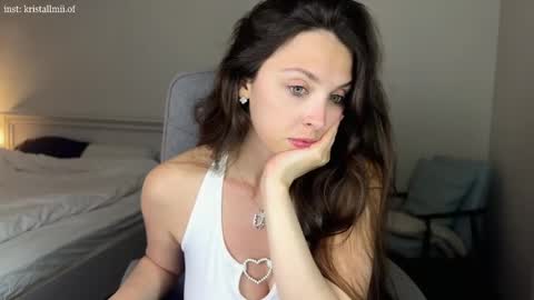 Snapshot of kristallmii_premium chatting on May 26, 7:32 pm kristallmii_premium online show from May 26, 7:32 pm