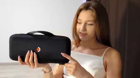 Snapshot of kristandaty chatting on February 13, 10:22 am kristandaty online show from February 13, 10:22 am