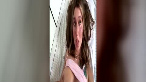 Snapshot of kristenflame chatting on June 12, 9:52 am KristenFlame online show from June 12, 9:52 am