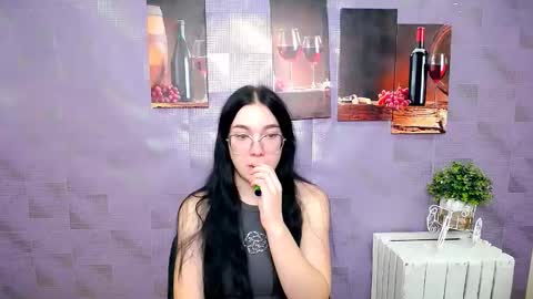 Kristen online show from October 27, 12:42 pm