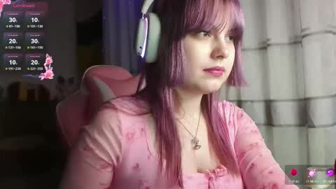 Snapshot of kristibloomm chatting on March 3, 12:17 am hristie online show from March 3, 12:17 am