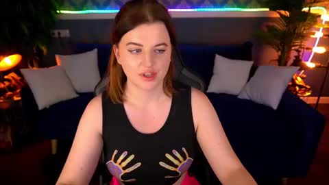 Snapshot of kristifoxy chatting on June 26, 5:17 pm kristifoxy online show from June 26, 5:17 pm