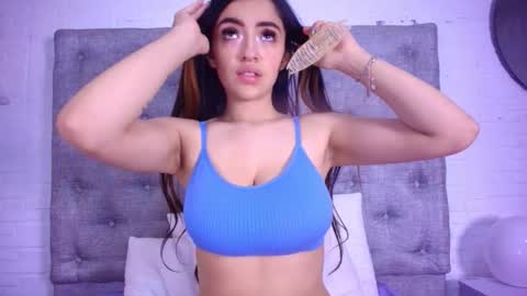 Kristin online show from November 29, 5:27 pm