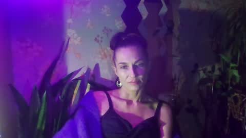 Snapshot of kristinagold44 chatting on December 21, 10:30 pm Kristina online show from December 21, 10:30 pm