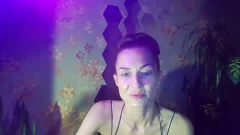 Snapshot of kristinagold44 chatting on February 7, 1:11 pm Kristina online show from February 7, 1:11 pm
