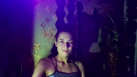 Snapshot of kristinagold44 chatting on February 11, 4:56 pm Kristina online show from February 11, 4:56 pm