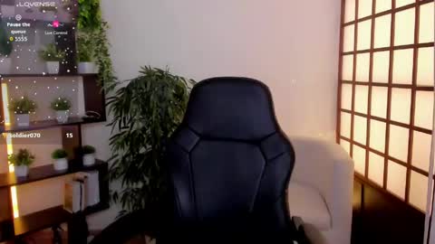 Snapshot of kristine_beauty chatting on May 27, 8:33 am Kristi online show from May 27, 8:33 am