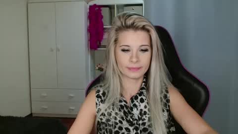 KristineAmore online show from October 24, 6:26 pm