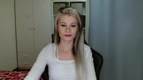 KristineAmore online show from February 5, 7:35 am