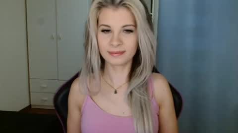 KristineAmore online show from March 17, 7:12 am