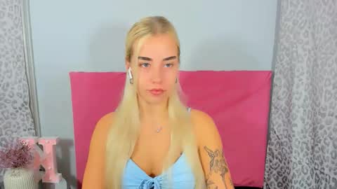 KristyFlowers online show from October 13, 7:08 am