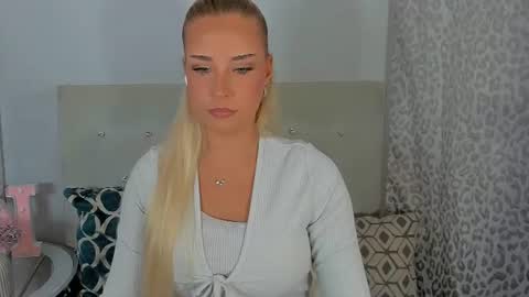Snapshot of kristyflowers chatting on July 10, 2:30 pm KristyFlowers online show from July 10, 2:30 pm