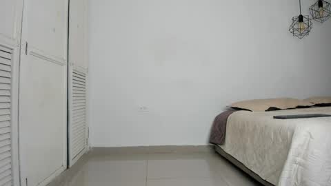 Cristina online show from April 11, 7:07 pm