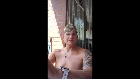 Snapshot of krisv80 chatting on May 25, 12:00 pm krisv80 online show from May 25, 12:00 pm